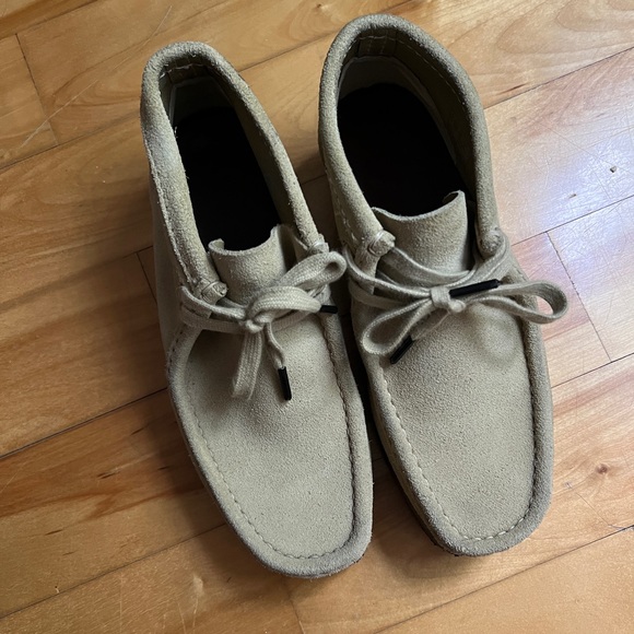 Clarks Wallabees Size US7/37 - Picture 1 of 5
